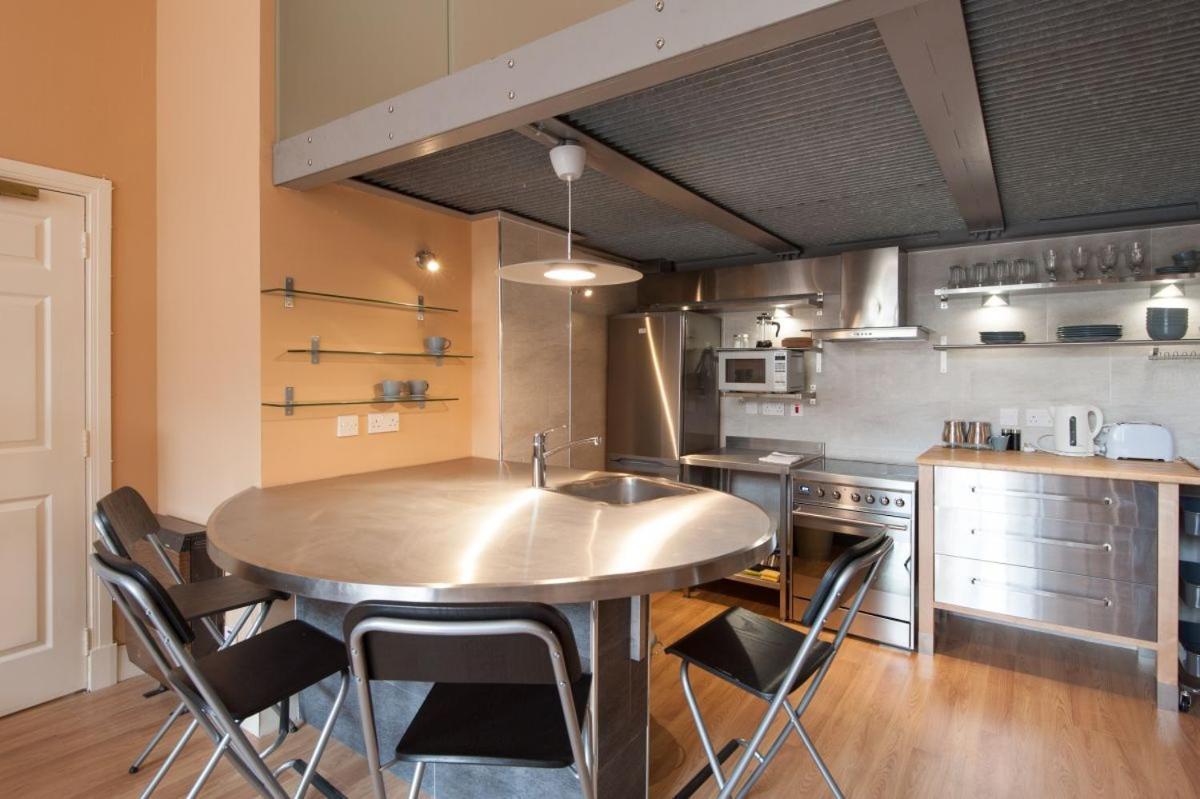 Royal Mile Mansions By Edinburgh City Apartments المظهر الخارجي الصورة