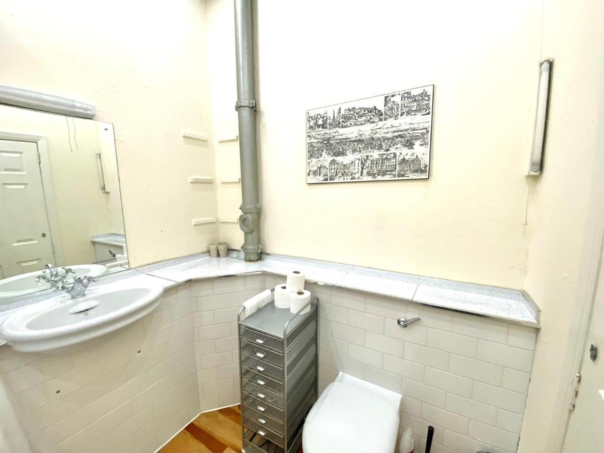 Royal Mile Mansions By Edinburgh City Apartments المظهر الخارجي الصورة