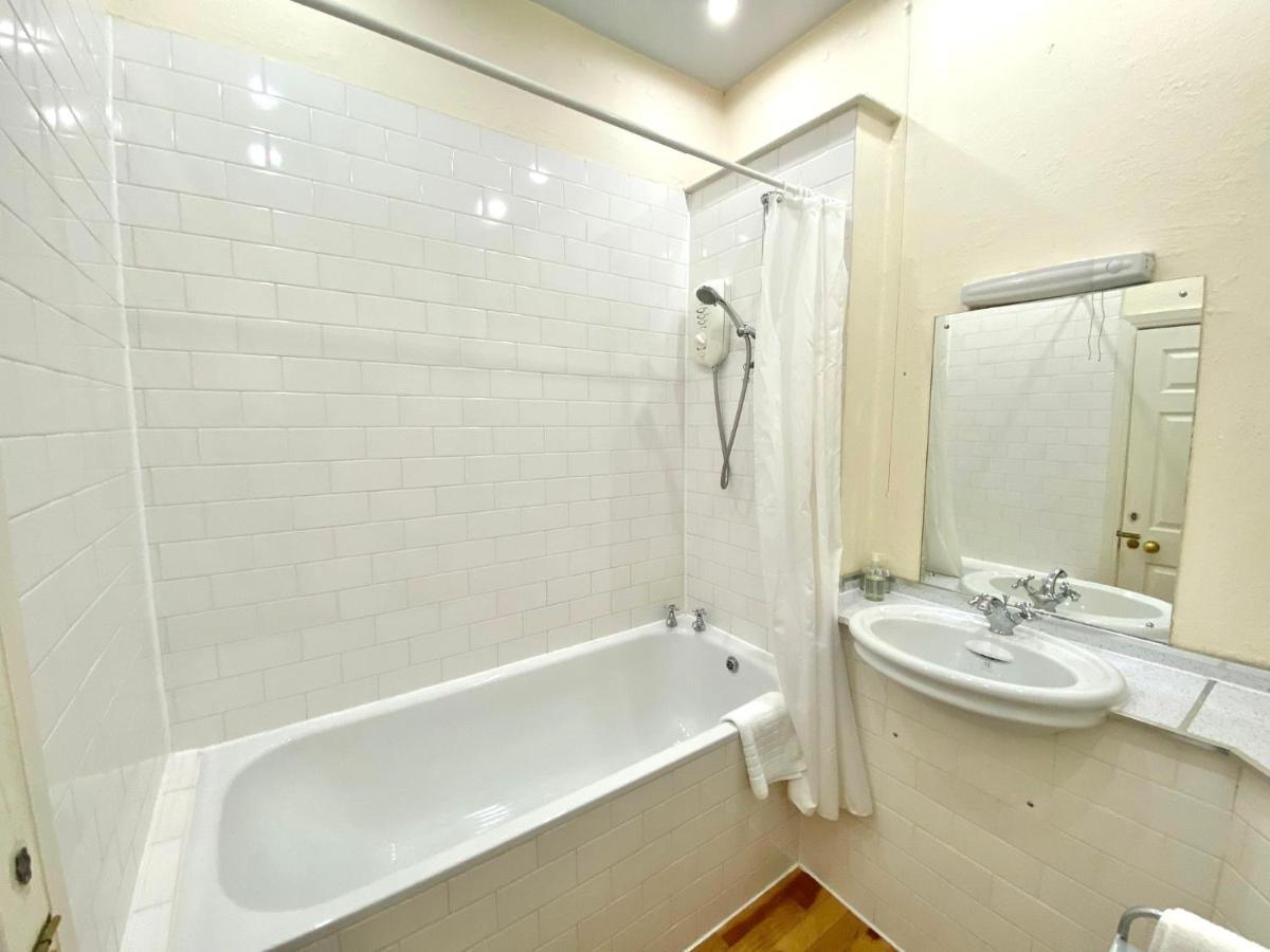 Royal Mile Mansions By Edinburgh City Apartments المظهر الخارجي الصورة